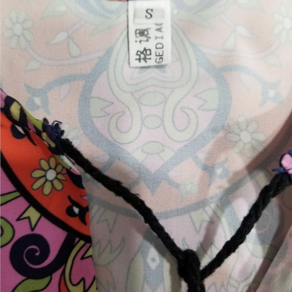 Dress Tunic pattern multicolor.  Size S - Picture 8 of 12